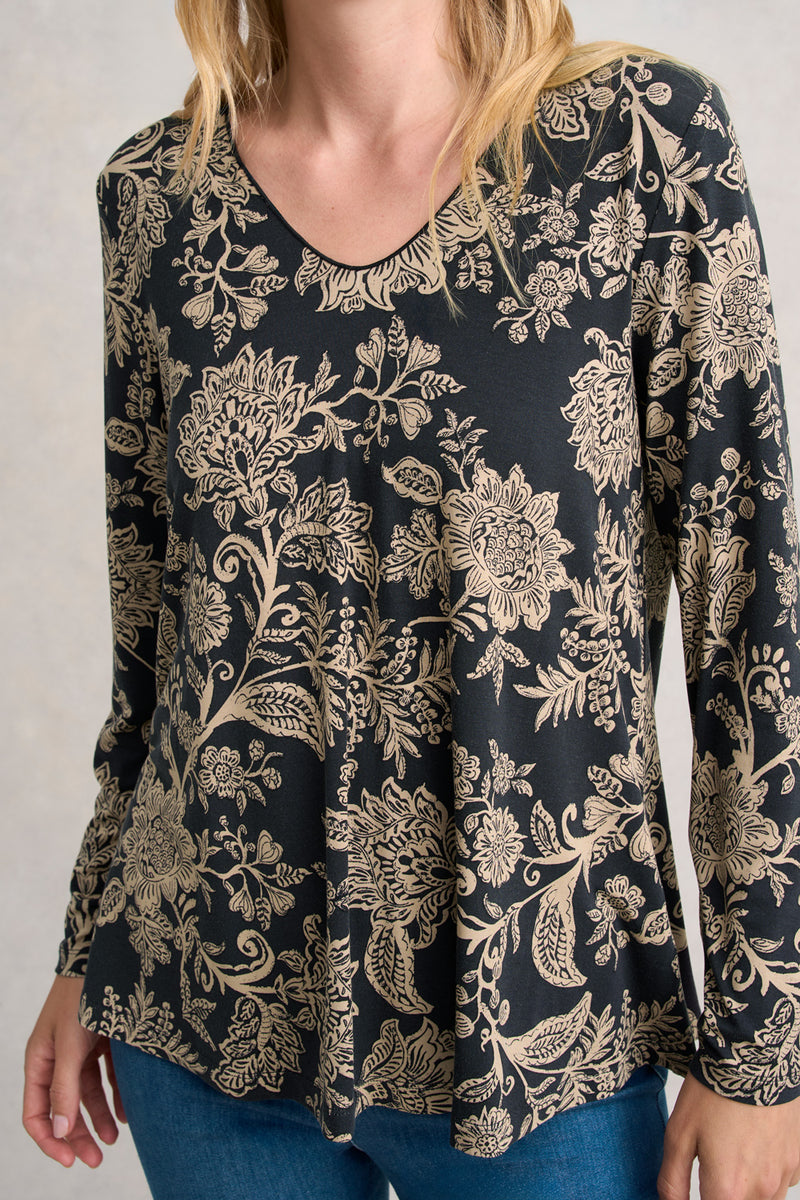 SCOOP NECK RELAXED T-SHIRT - BLACK/STONE PAISLEY