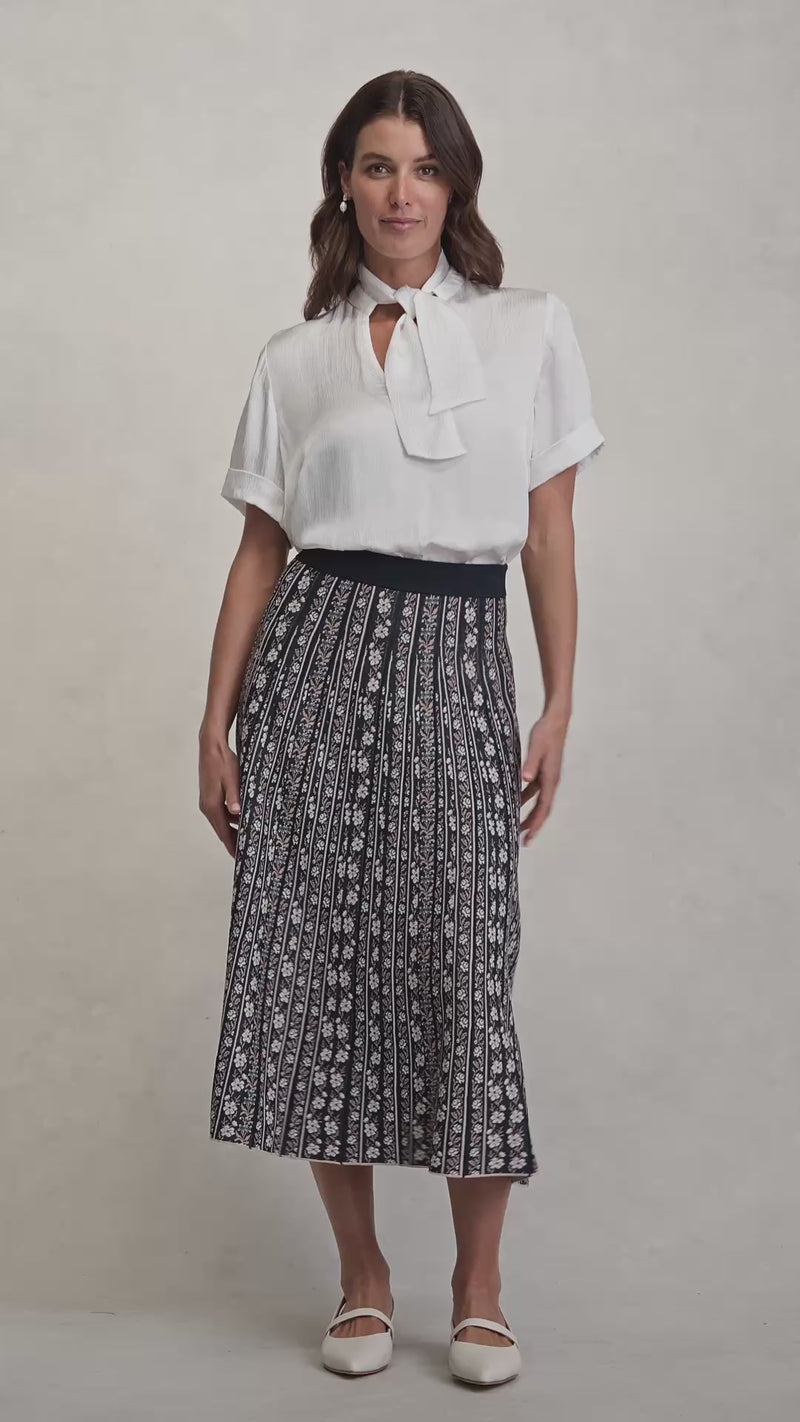 Jacquard Knit Skirt - Floral Jacquard