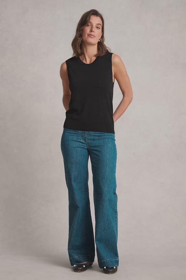 Sleeveless Knit Top – Black