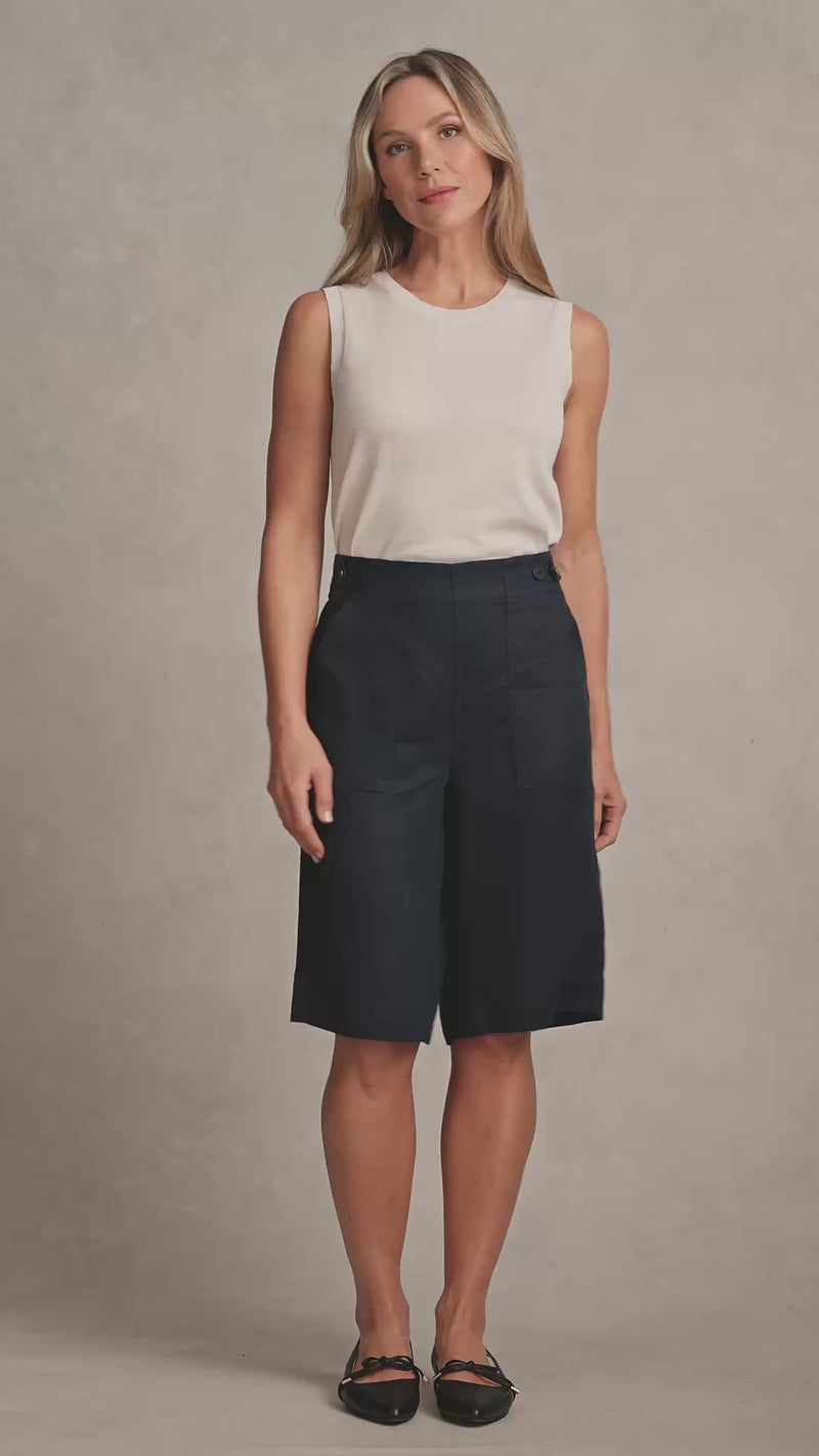 Tab Detail Linen Short - Ink