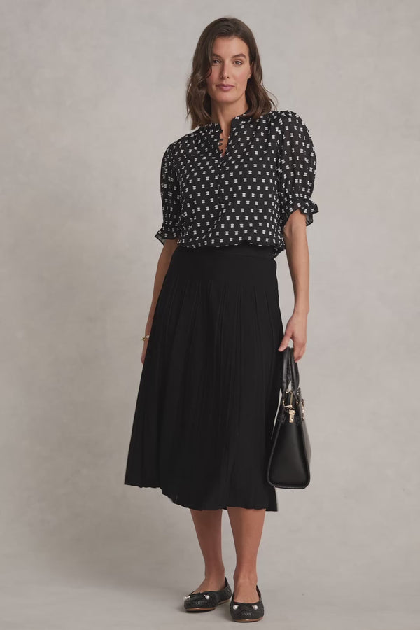 Pleated Knit Skirt – Black