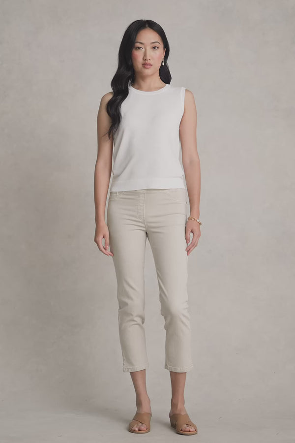 Eseential Tank - White